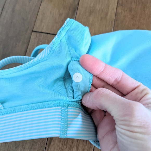Lululemon Energy Bra Tonka Stripe in Angel Blue and White - Picture 7 of 8